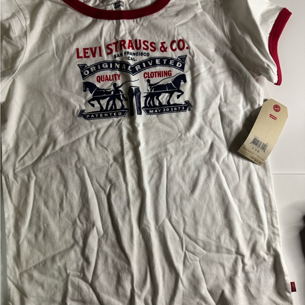 Levi's Kids White and Red T-Shirt